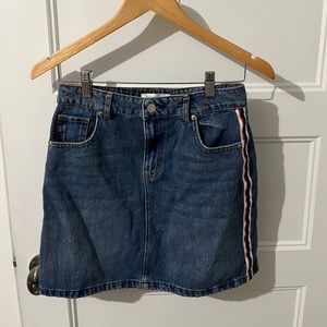 Dynamite jean skirt women’s small red white blue stripe on side